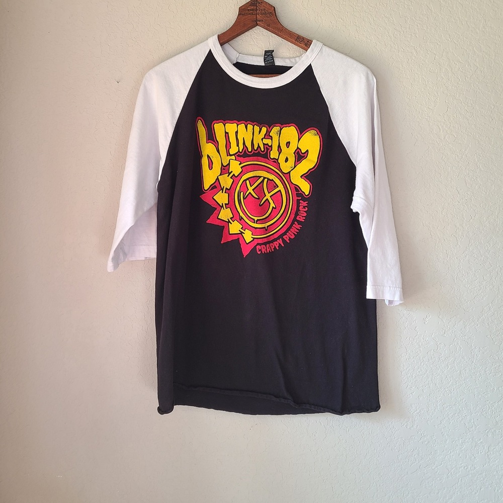 Blink 182 Concert T Shirt Womens Large Crappy Punk Rock 2016 3/4 Sleeve‎ Black